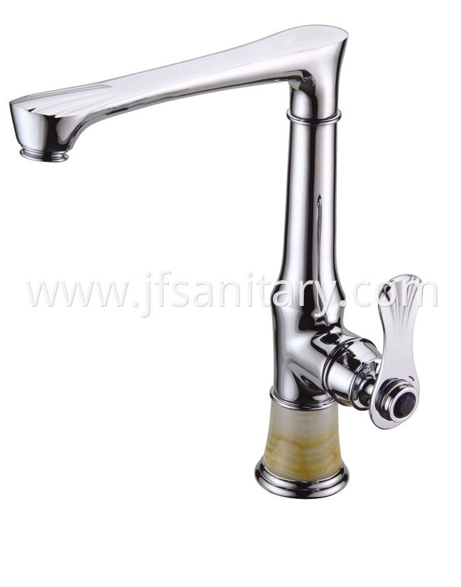 farmhouse style kitchen faucets